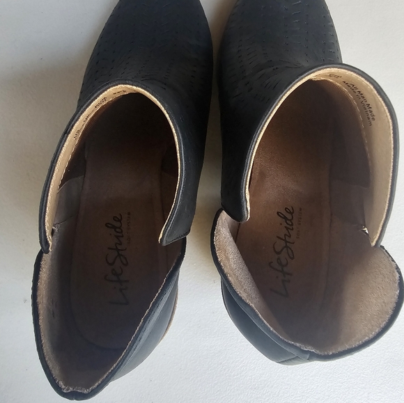 LifeStride Ankle Boots, Size 7.5, Genuine Leather, Black, 2" Heel, Cowgirl, Moto - Picture 3 of 6